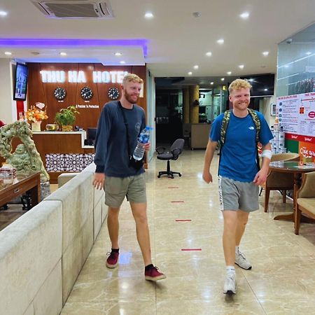 Thu Ha Hotel Uong Bi Bagian luar foto